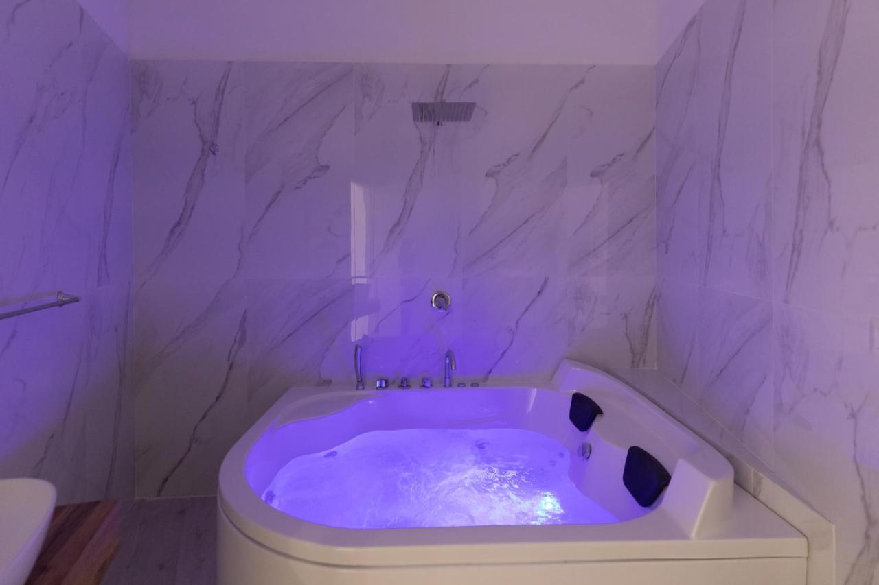 My Brilliant With Jacuzzi 2 Steps From St Toledo Maison d'hôtes Naples